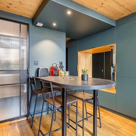 Pradel - Furnished - Downtown Apartment